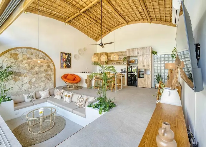Damai 2br Modern Tropical Escape In Villa *