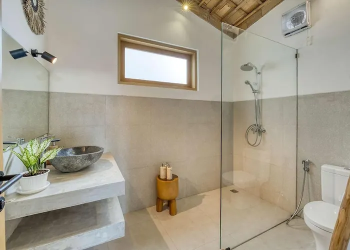 Villa Damai 2br Modern Tropical Escape In